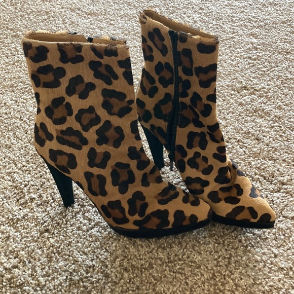 Stuart Weitzman Pony haired ankle heeled booties - Picture 1 of 7